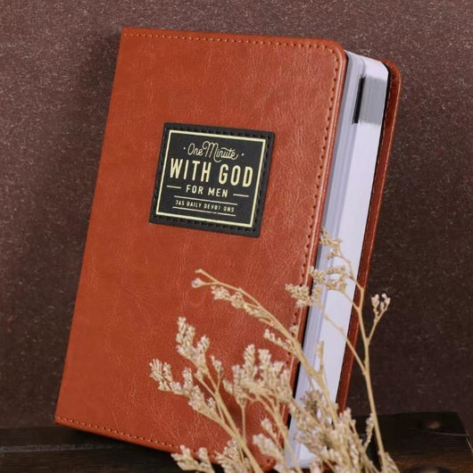 One Minute with God for Men, 365 Days Devotional Journal, Portable Daily Reflections eBook, Perfect Gift for Holidays Birthdays Christmas New Year, Self Improvement Journal