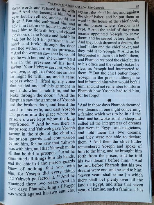 The Complete Ethiopian Bible in English (Extra-Large Print 17-Point Font, Illustrated) Includes Missing Apocrypha, Book of Enoch, Ezras, Jubilees, Meqabyan, Book of Wisdom, & Other Orthodox Lost Books